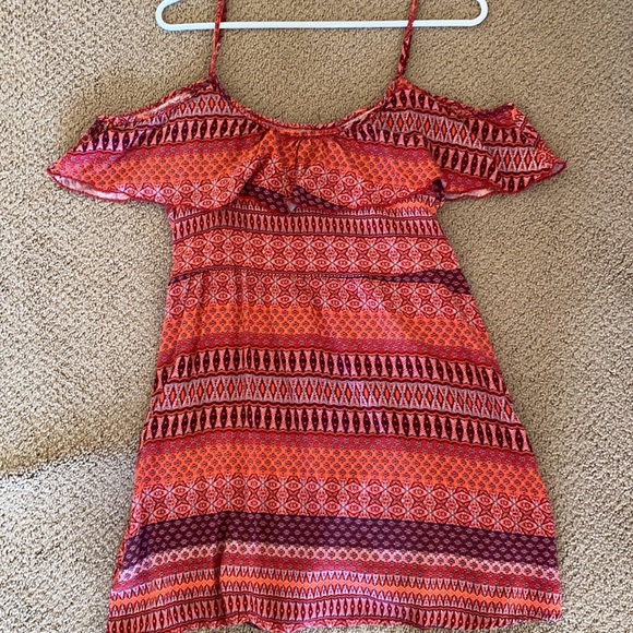 Hollister Off the Shoulder Red Dress Size M - Picture 3 of 3